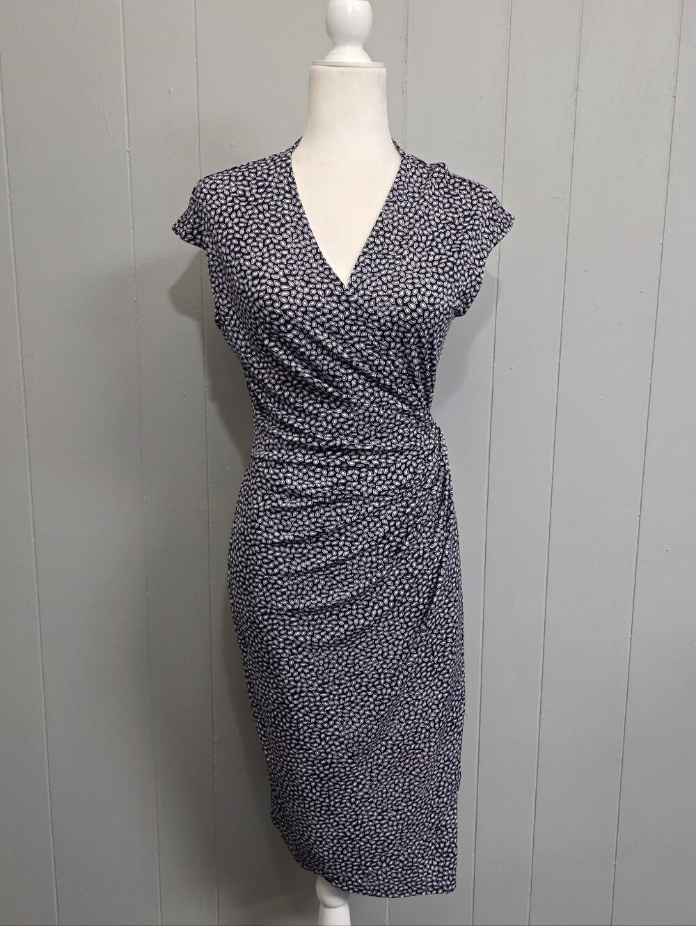Lark & Ro Cap Sleeve Wrap Dress Size M